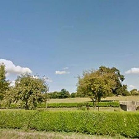 Gite Spacieux Et Chaleureux Sainte-Mère-Église Extérieur photo